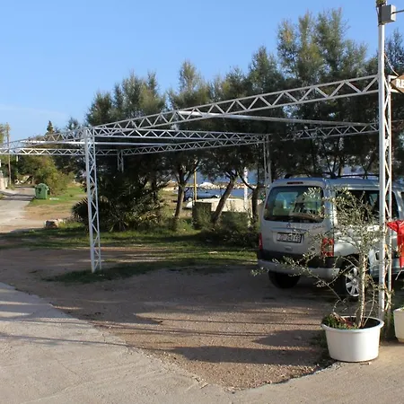 Apartment By The Sea Mrljane, Pasman - 319 Neviđane