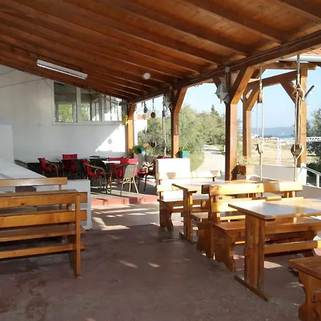 Apartment By The Sea Mrljane, Pasman - 319 Nevidane