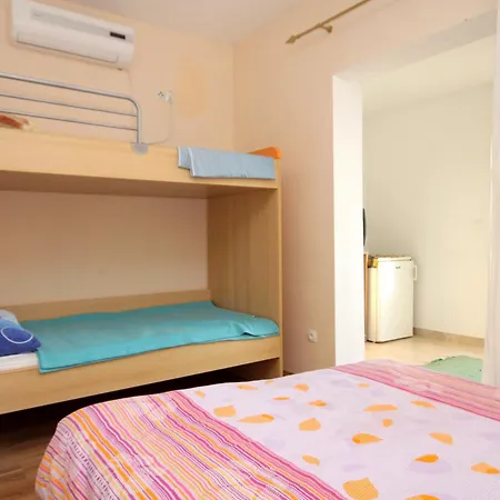 Apartment By The Sea Mrljane, Pasman - 319 *
